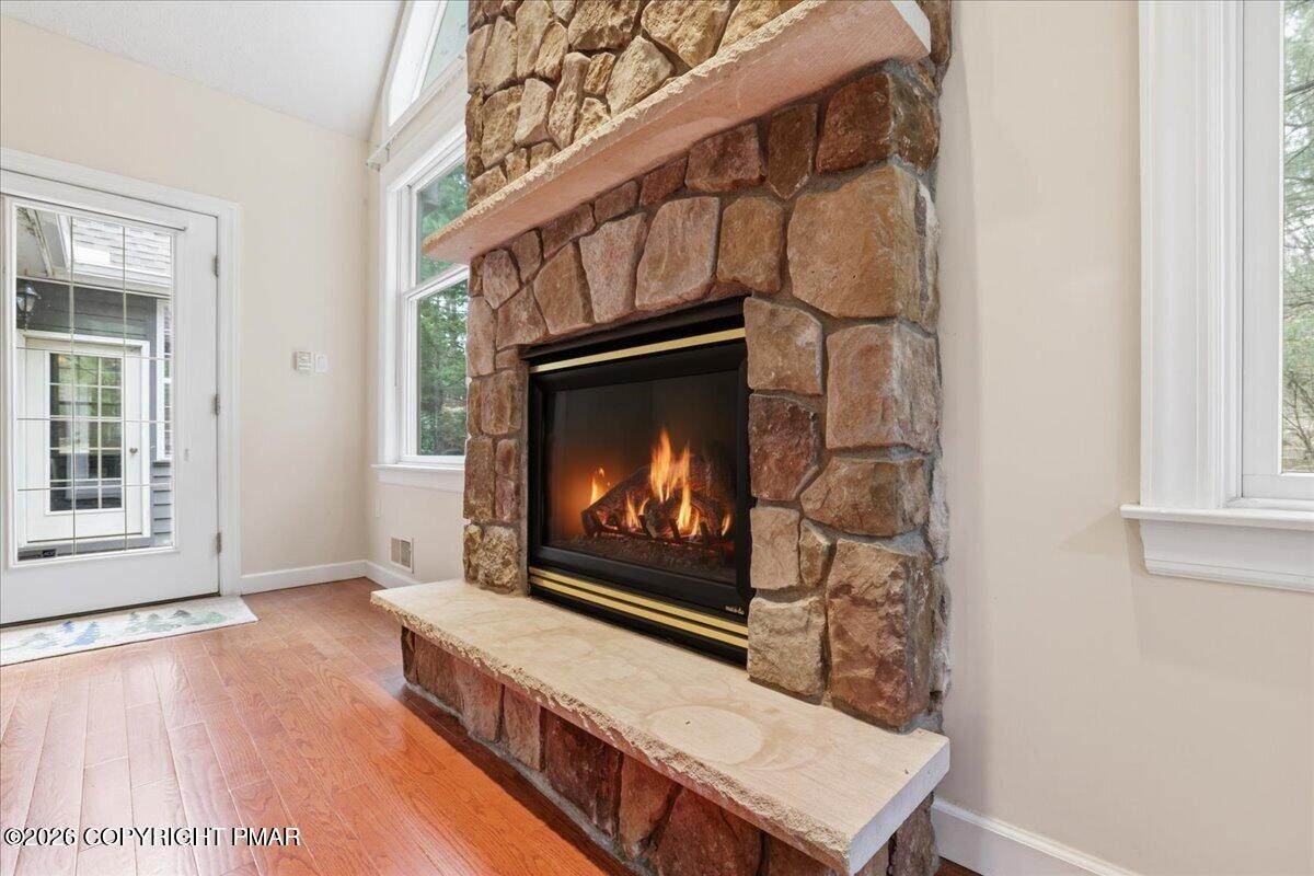 https://bt-photos.global.ssl.fastly.net/pocono/orig_boomver_1_PM-140493-2.jpg