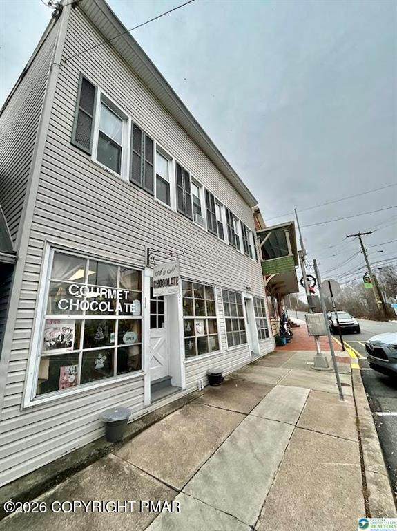 507 Delaware Avenue - Photo 1