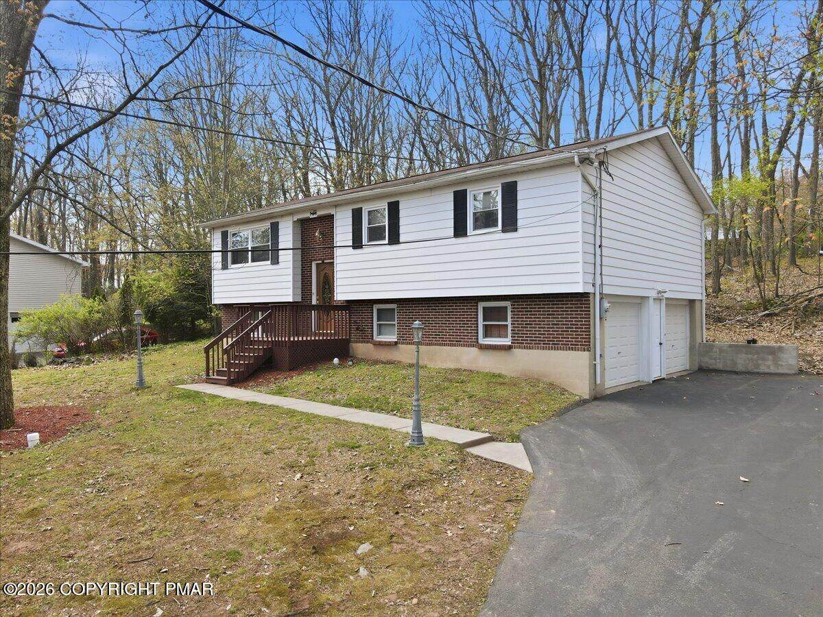 35 Bentwood Road - Photo 1
