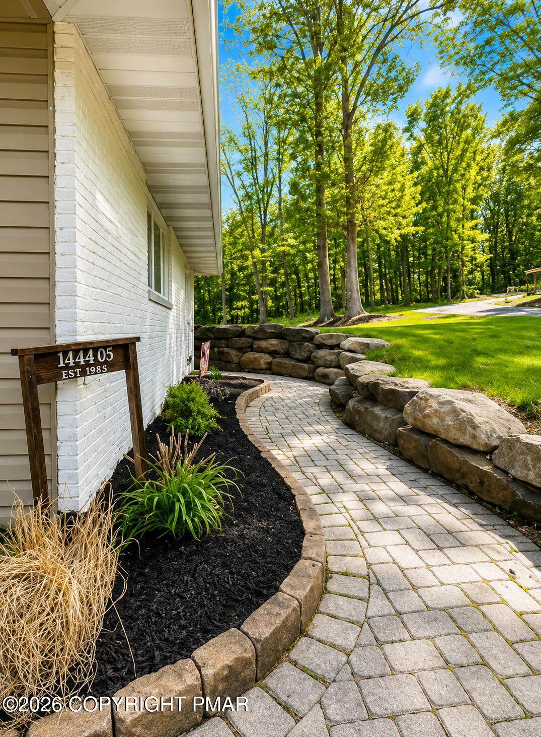 https://bt-photos.global.ssl.fastly.net/pocono/1280_boomver_1_PM-141763-2.jpg