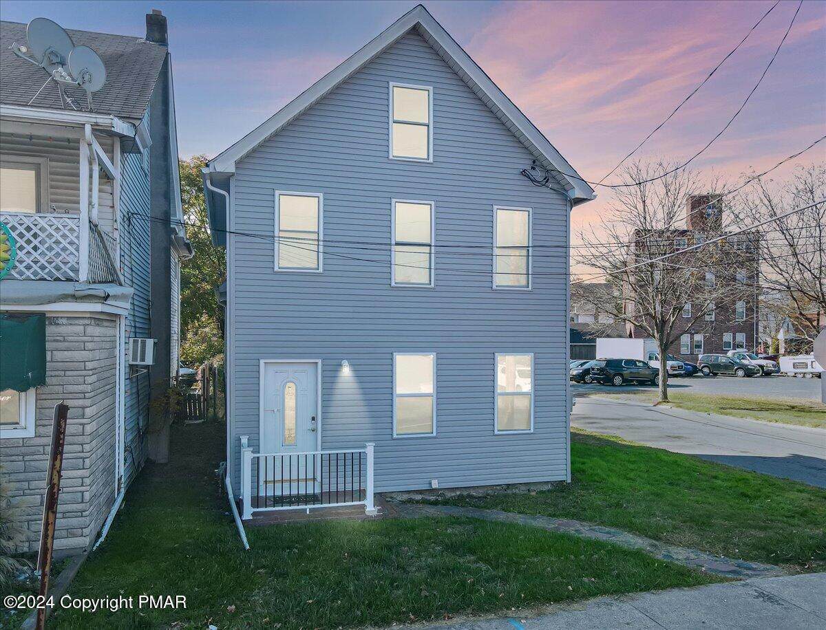 277 Courtland Street - Photo 1