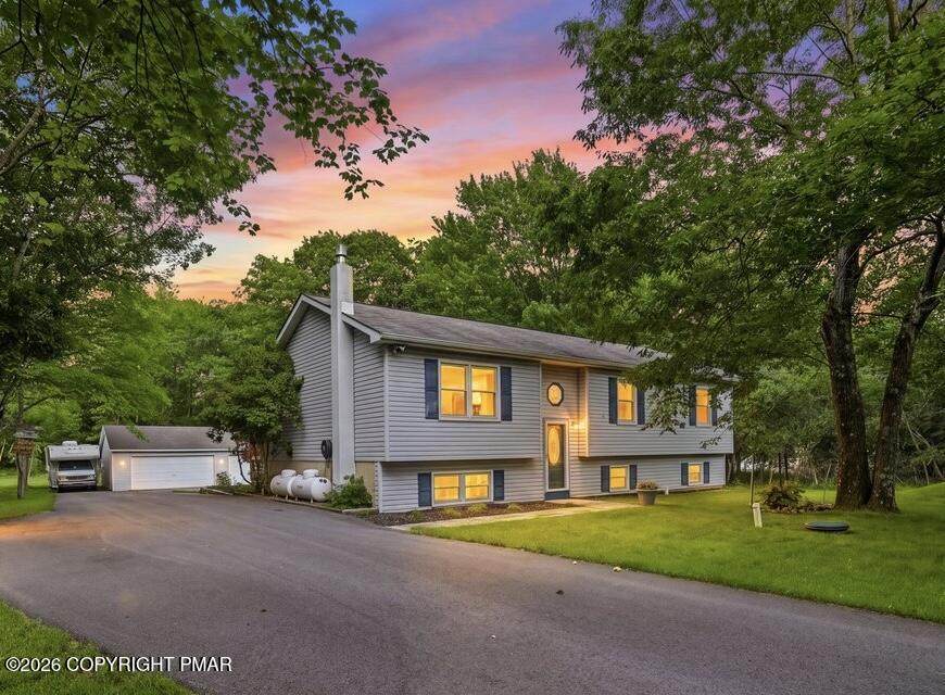 1304 Summit View Drive - Photo 1