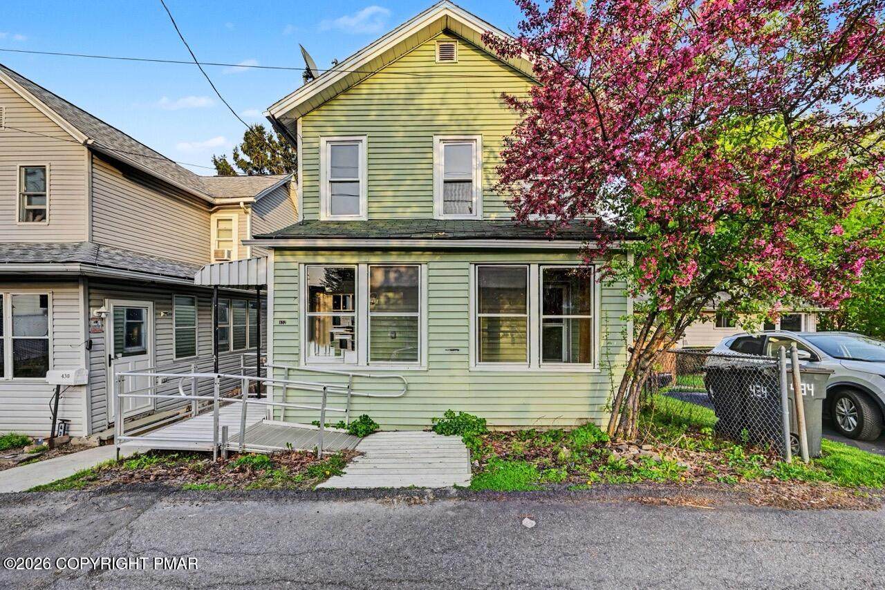 432 Edwards Court - Photo 1