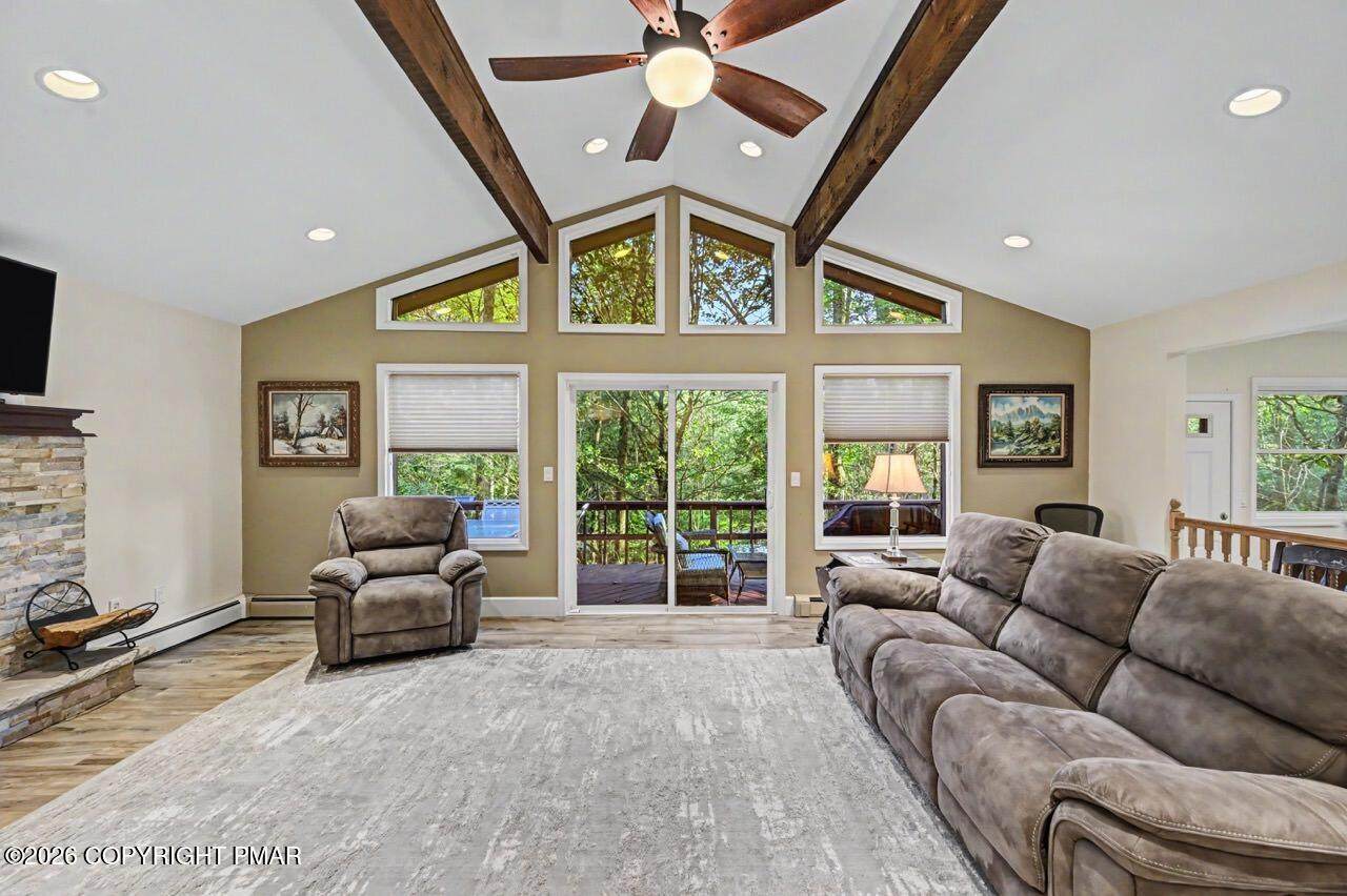 https://bt-photos.global.ssl.fastly.net/pocono/orig_boomver_1_PM-143542-2.jpg