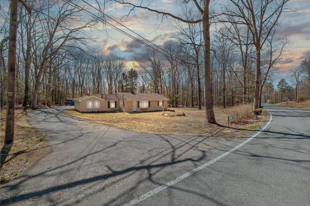 450 Wooddale Road - Photo 1