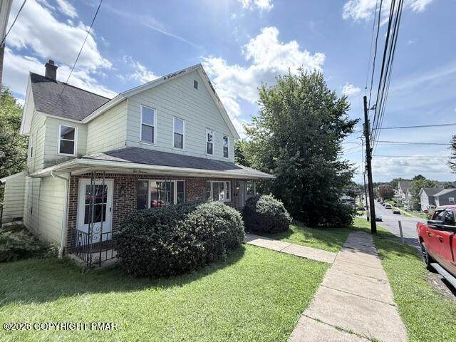 216 Everett Avenue - Photo 1