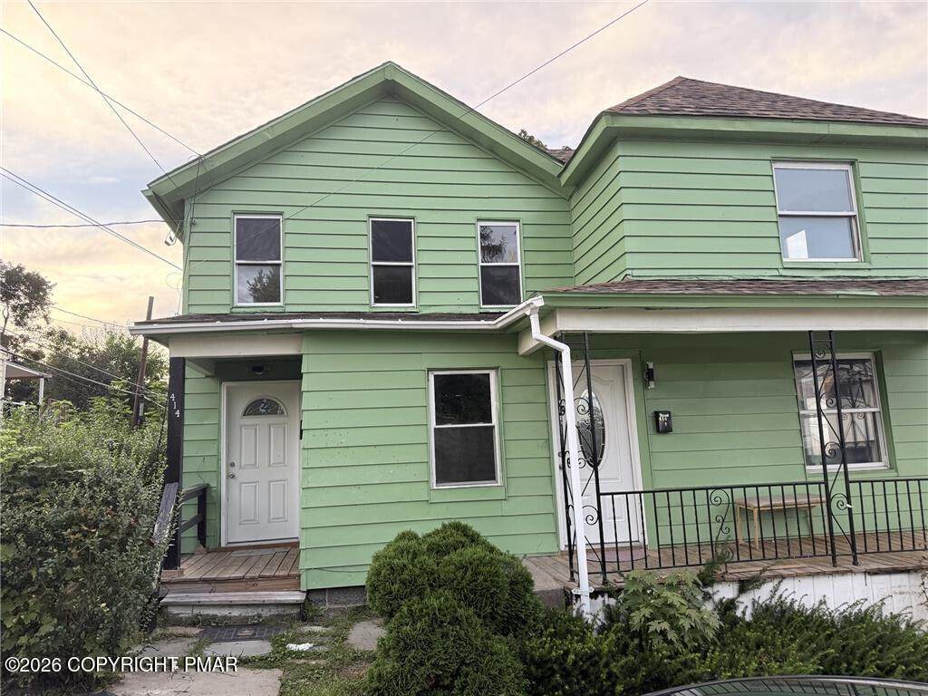 414 15th Avenue - Photo 1