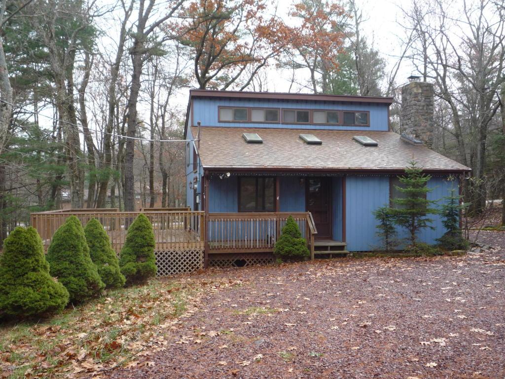 11 Maplewood Rd - Photo 1