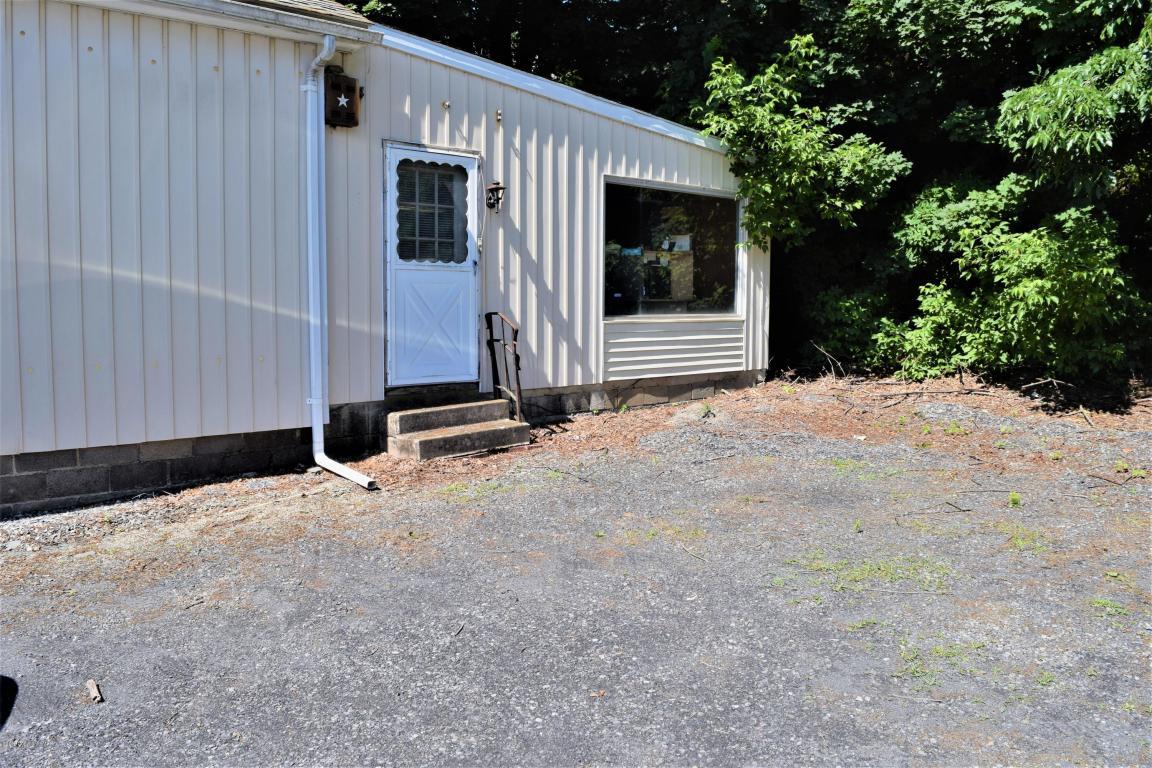 645 Main St - Photo 1