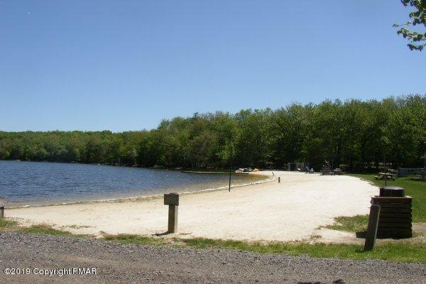 127 Lake Drive West - Photo 1
