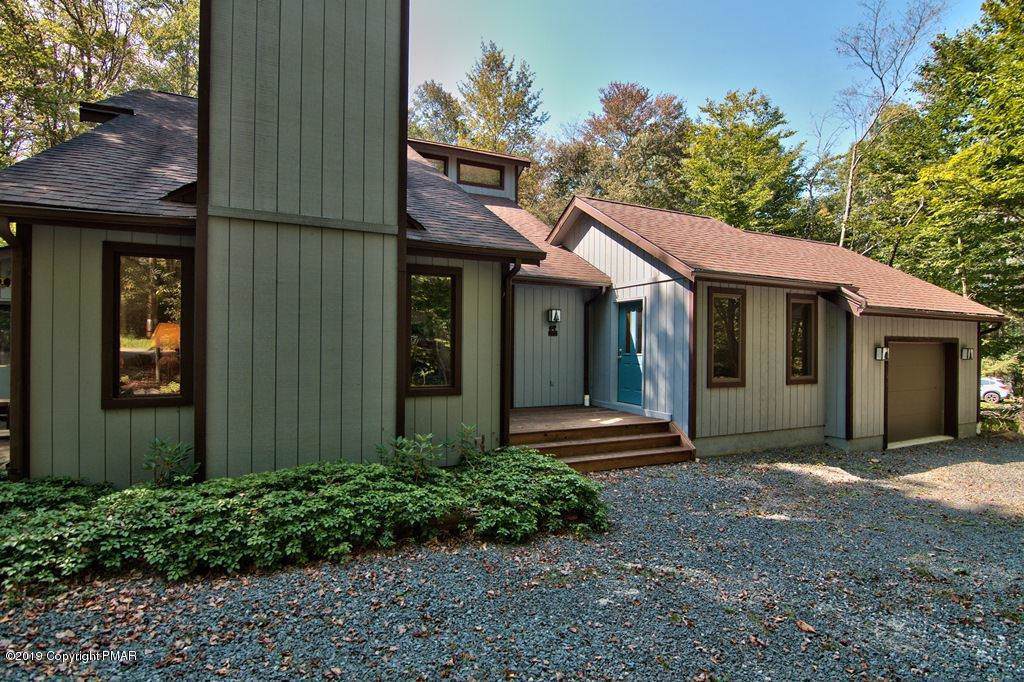 2395 Hillcrest Dr - Photo 1