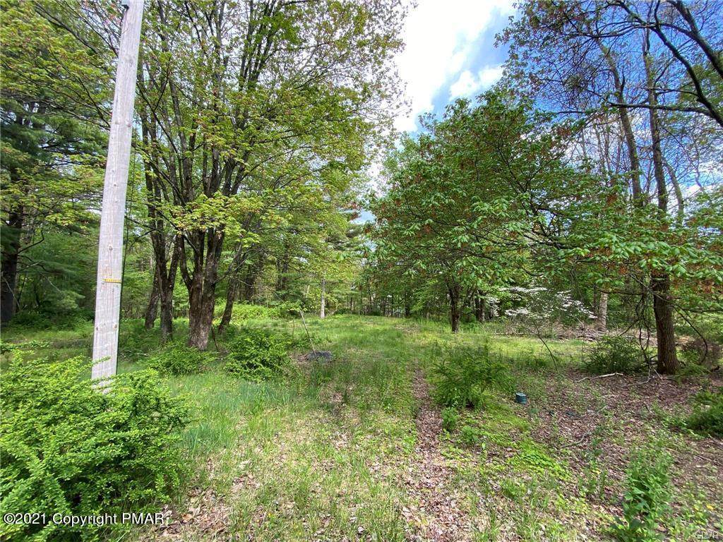 2258 Chipperfield Dr - Photo 1