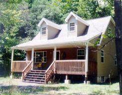 171 Bushkill Dr - Photo 1