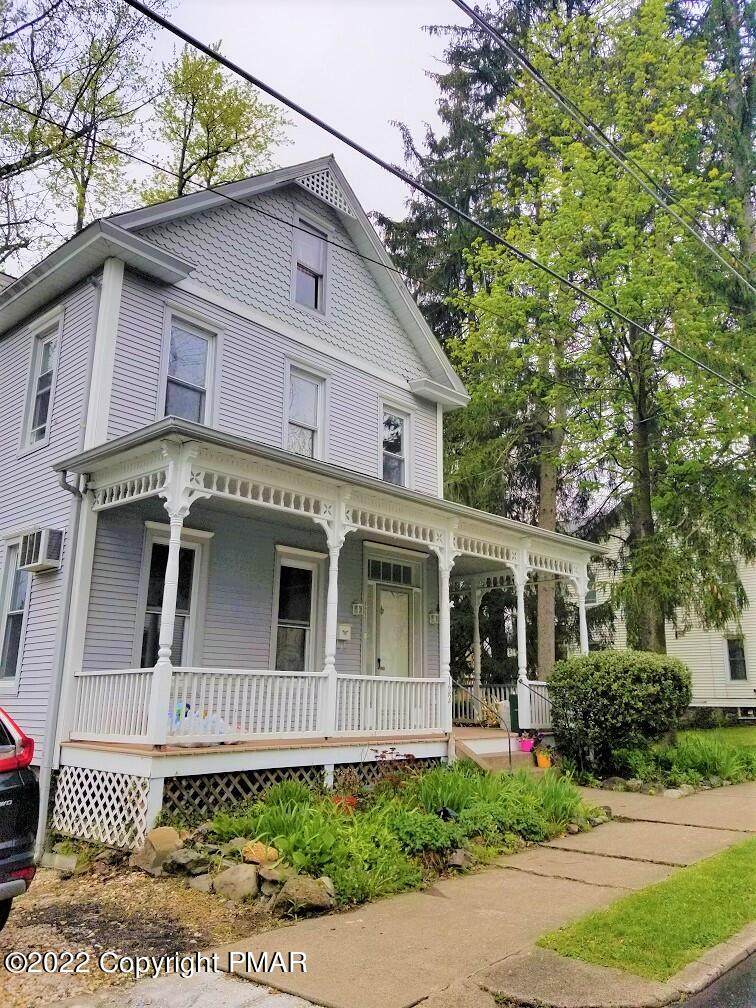 122 Center St - Photo 1
