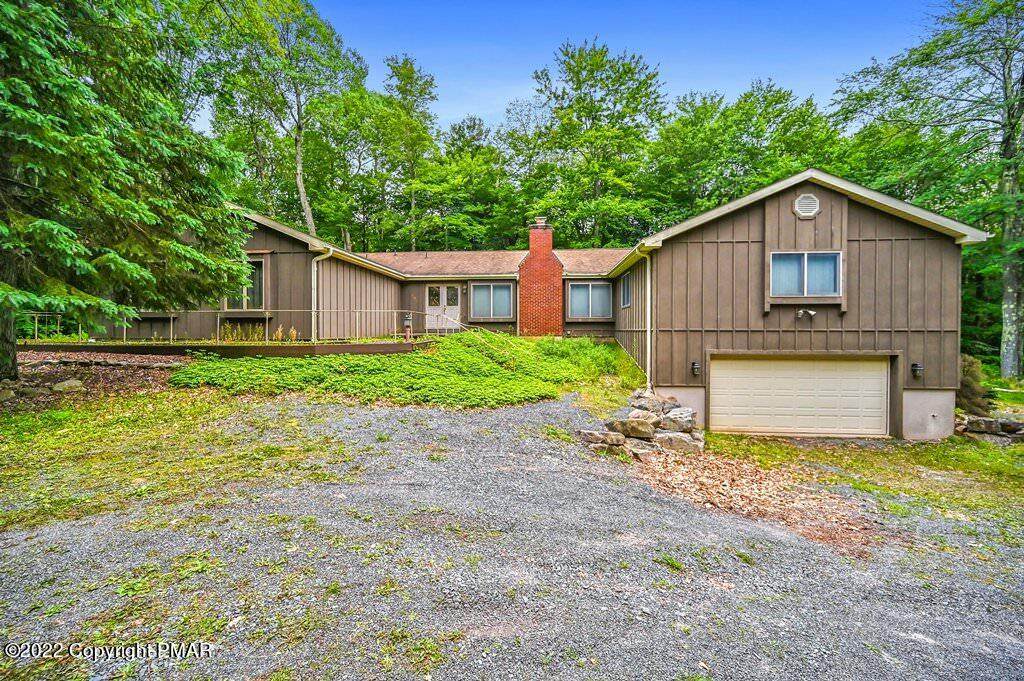 2389 Hillcrest Dr - Photo 1