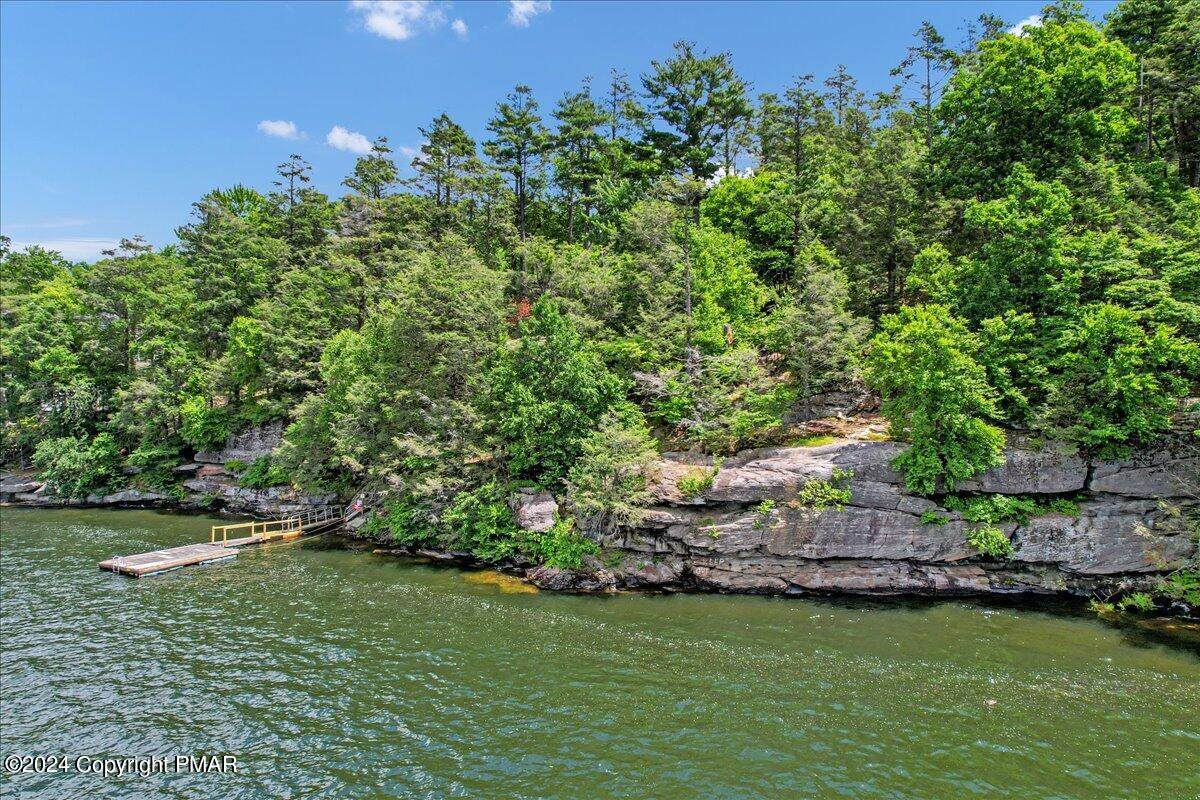 https://bt-photos.global.ssl.fastly.net/pocono/orig_boomver_2_PM-116859-2.jpg