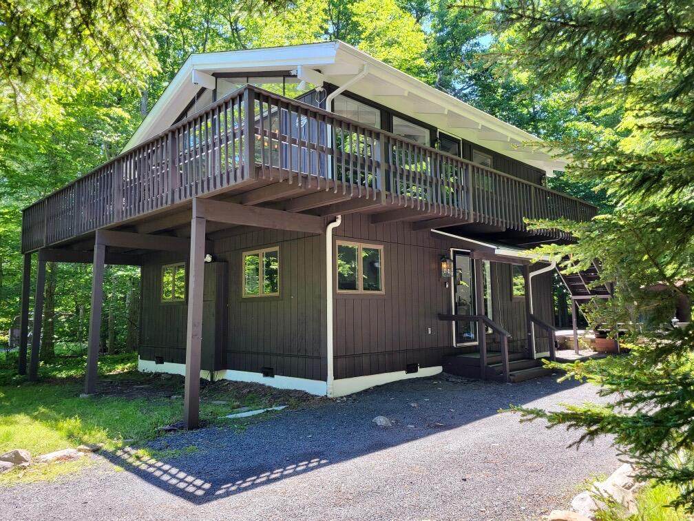 214 Pheasant Place - Photo 1