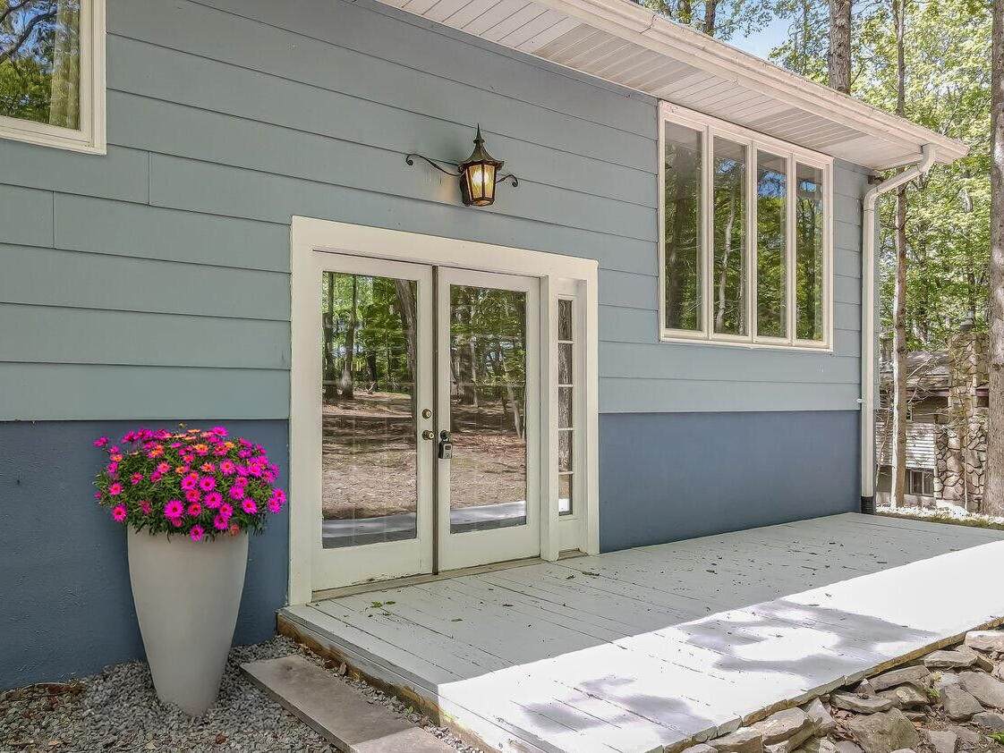 235 White Pine Lane - Photo 1