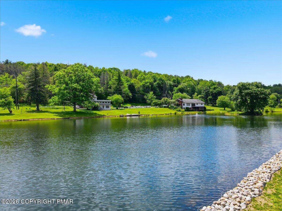 https://bt-photos.global.ssl.fastly.net/pocono/orig_boomver_2_PM-138595-2.jpg