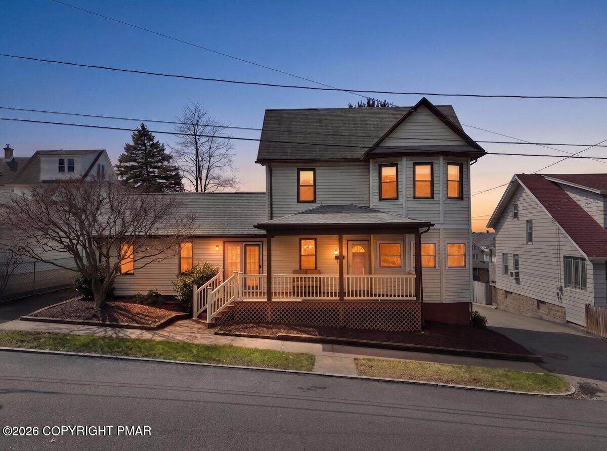 840 Alder Street - Photo 1