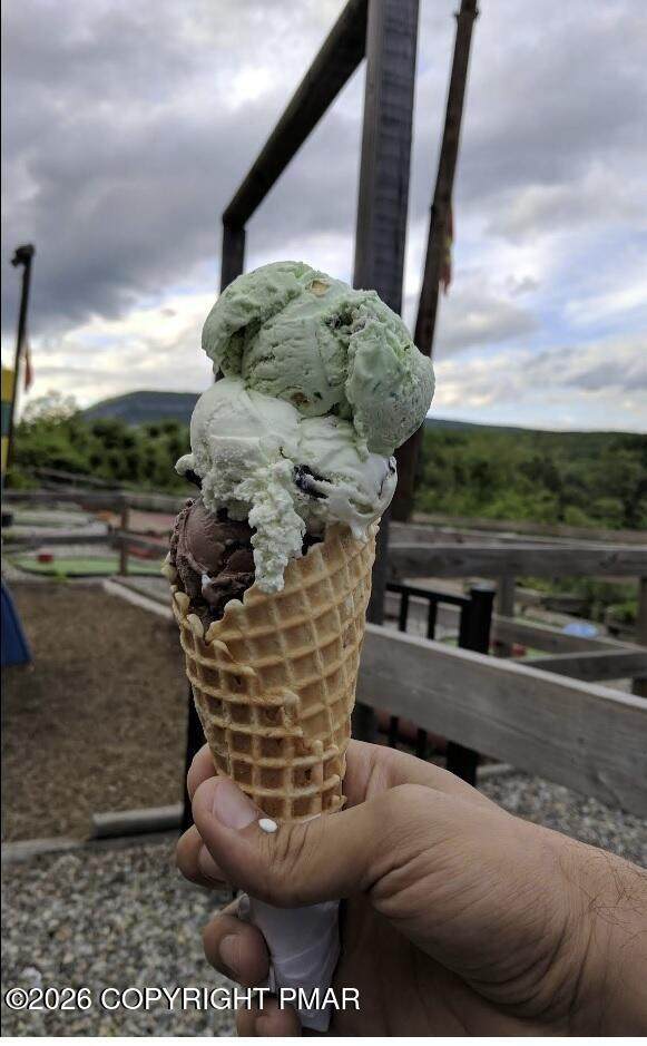 https://bt-photos.global.ssl.fastly.net/pocono/orig_boomver_2_PM-141680-2.jpg