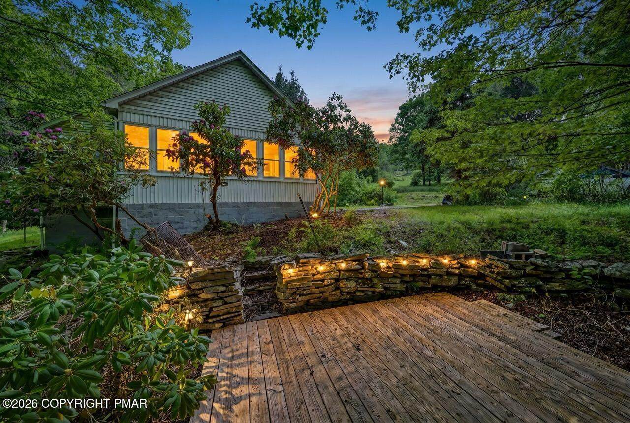 754 Carlton Road - Photo 1