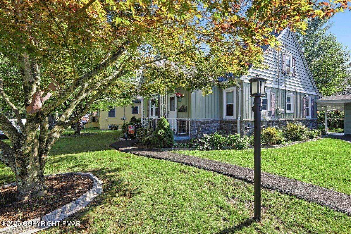 125 Rosemond Avenue - Photo 1