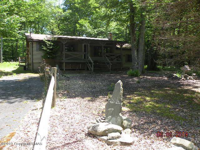 1017 Cayuga Dr - Photo 1