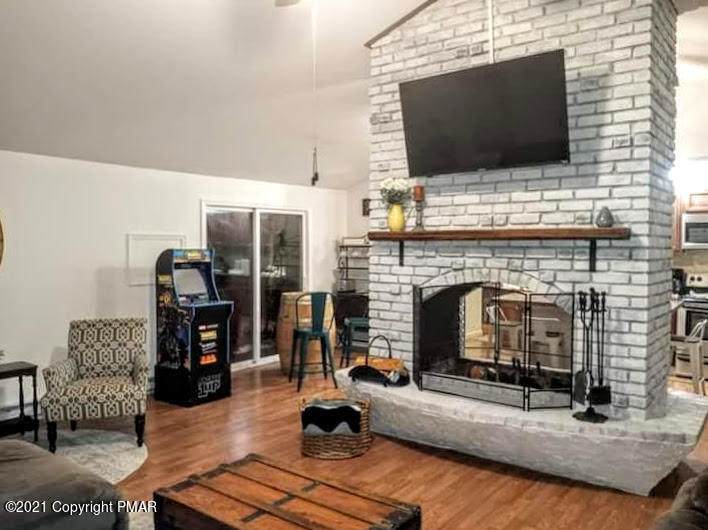 484 Mallard Ln - Photo 1