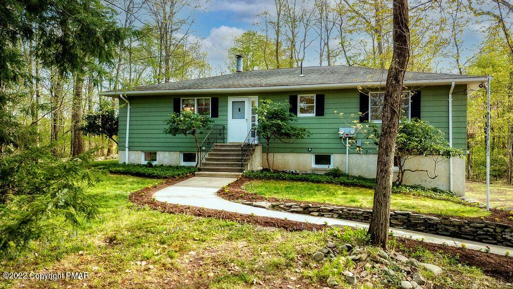 136 Oak Ln - Photo 1