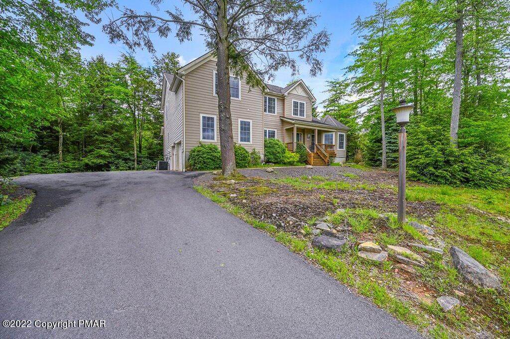 215 Hermit Thrush Rd - Photo 1