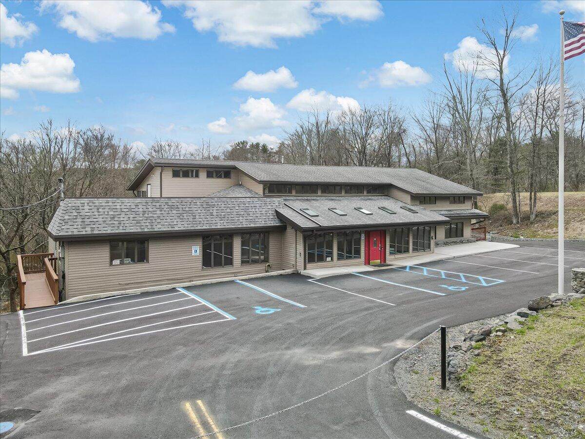 https://bt-photos.global.ssl.fastly.net/pocono/orig_boomver_3_PM-112501-2.jpg