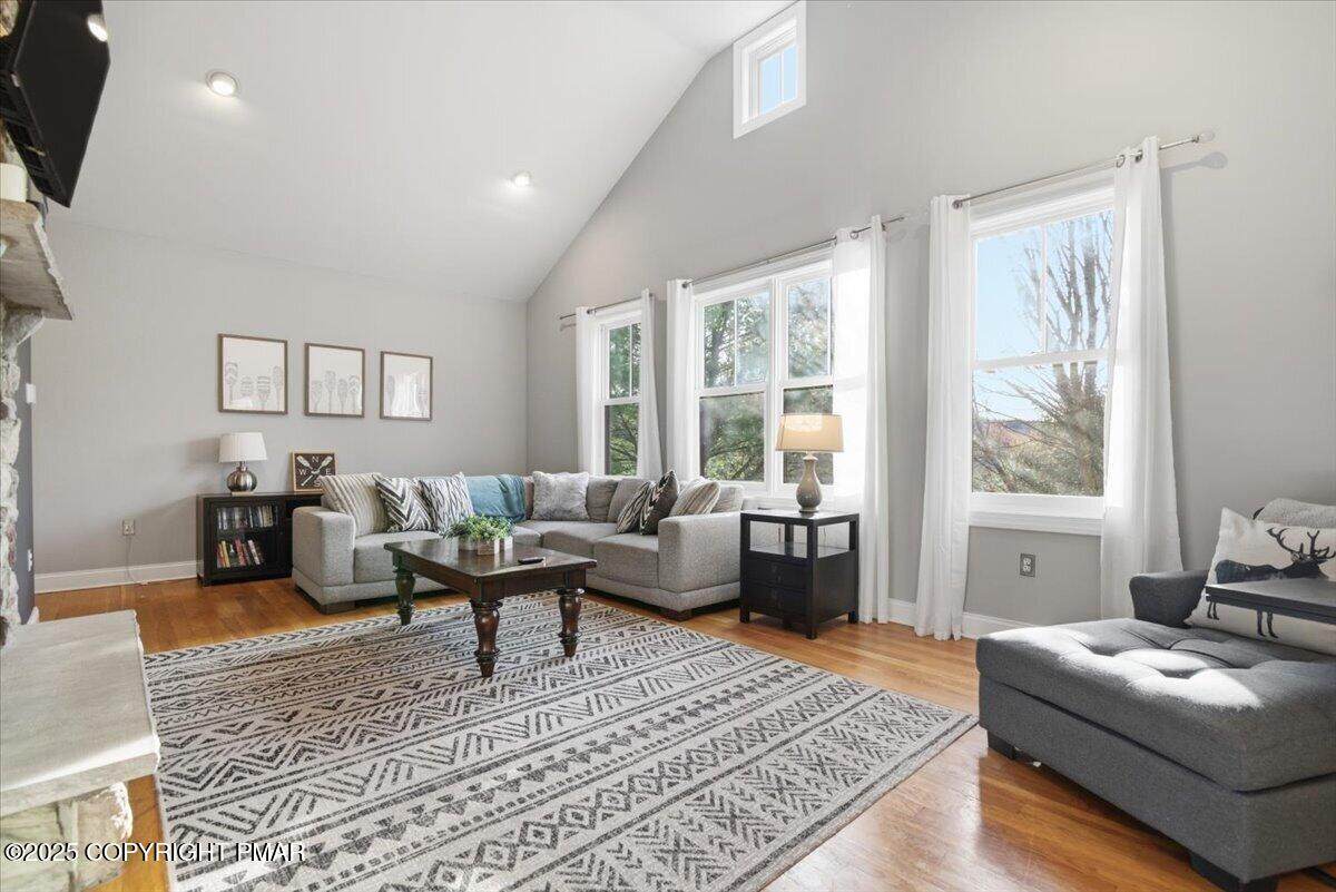 6 Fieldstone Court - Photo 1
