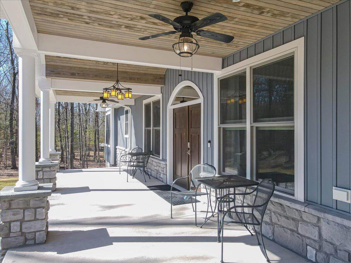 https://bt-photos.global.ssl.fastly.net/pocono/orig_boomver_6_PM-130187-2.jpg