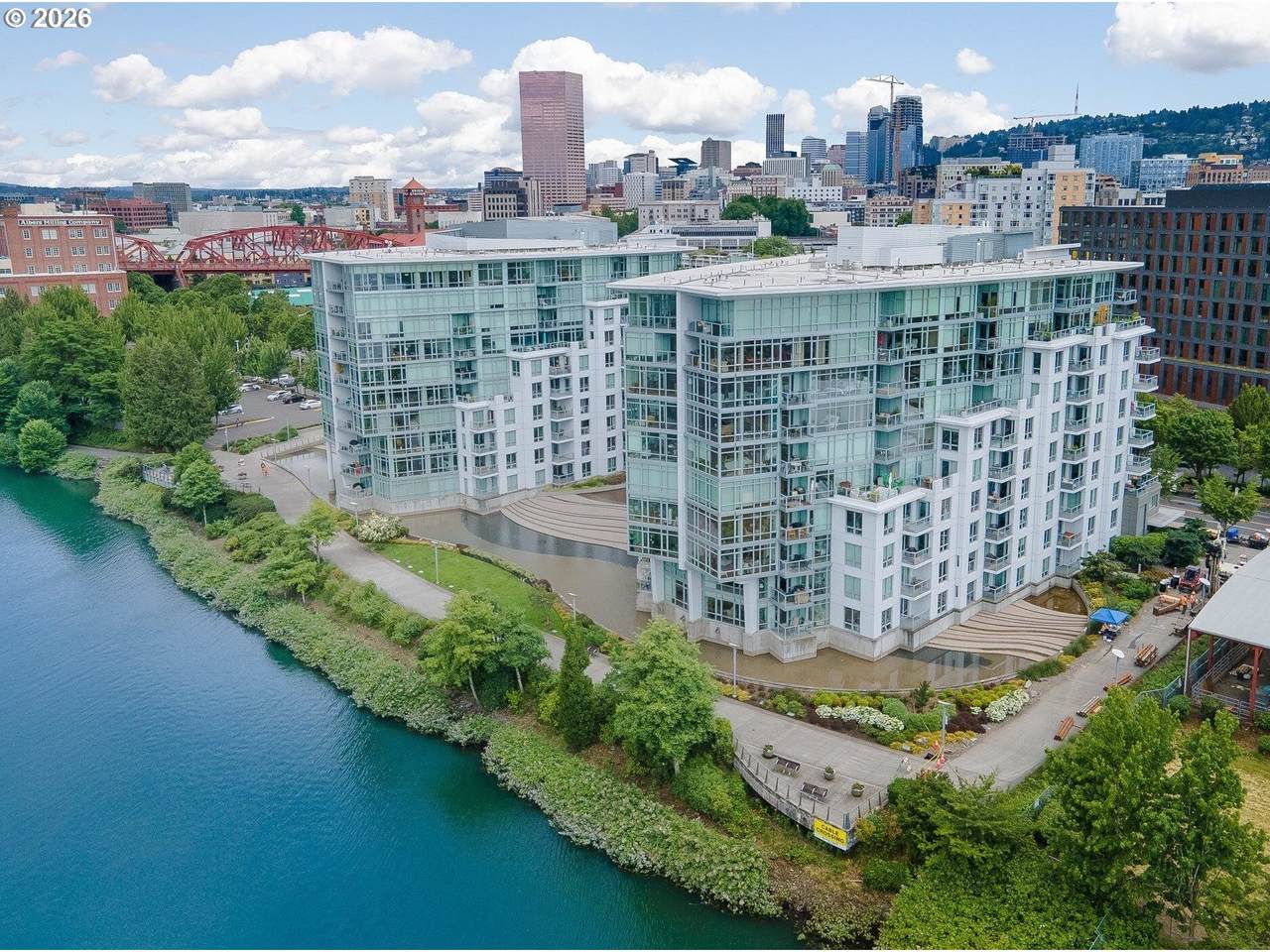 1310 Naito Pkwy - Photo 1