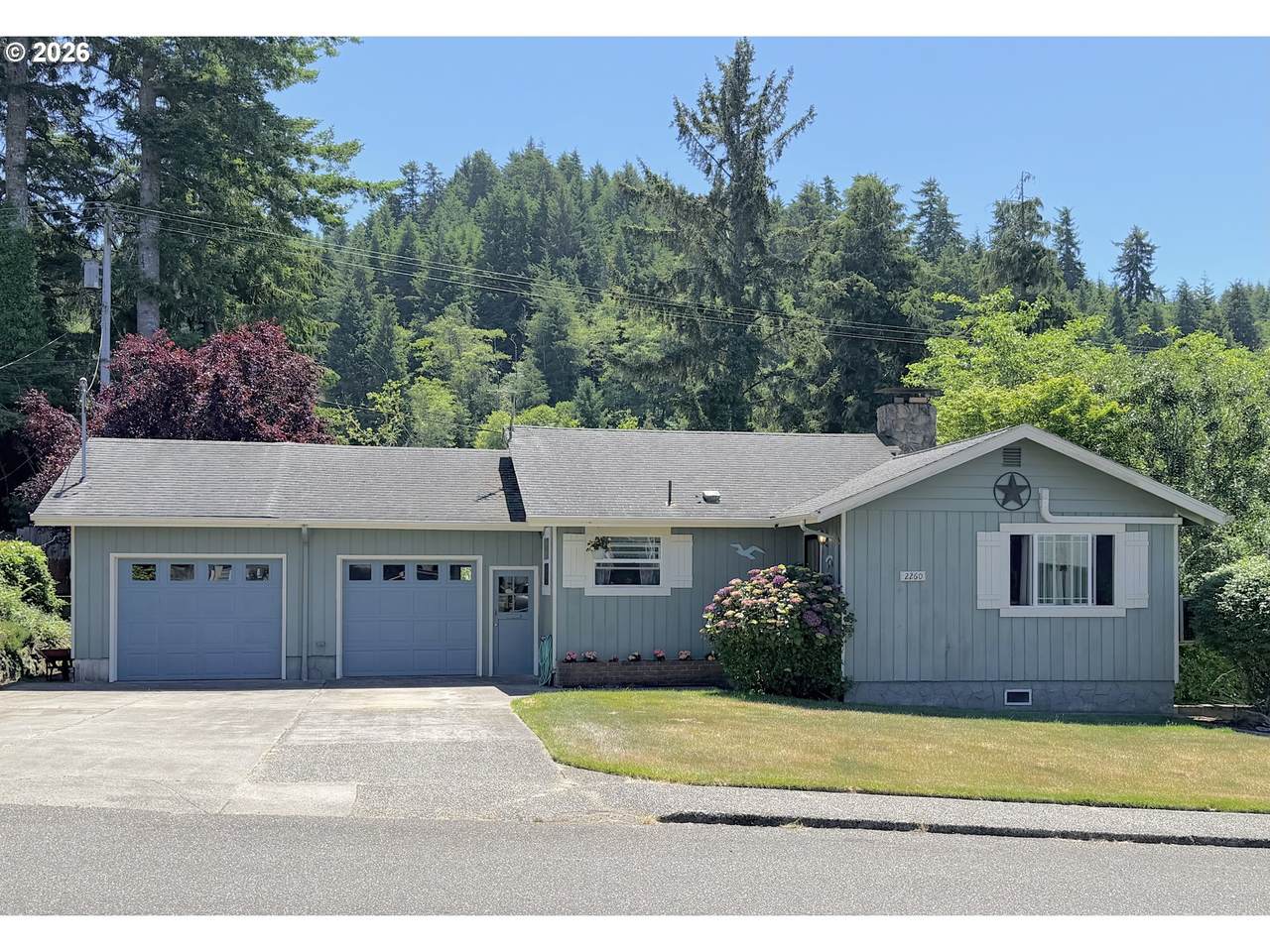 2260 Arthur Dr - Photo 1