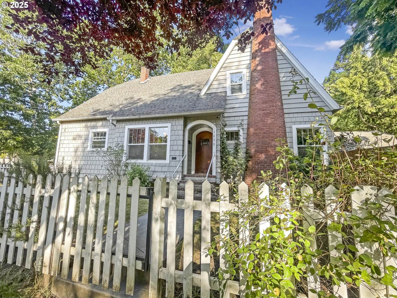 1450 19TH St - Photo 1