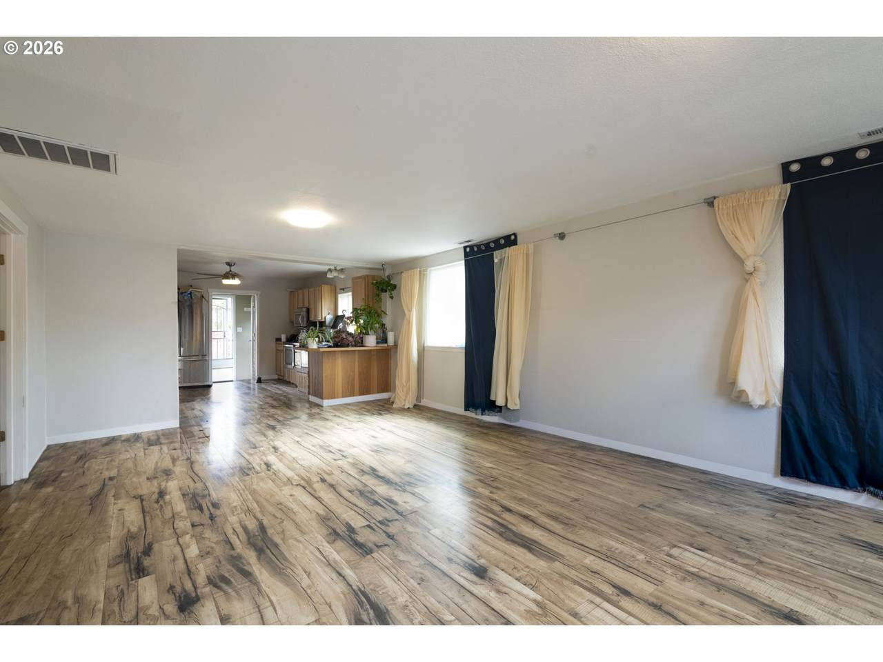 https://bt-photos.global.ssl.fastly.net/portland/1280_boomver_1_102214029-2.jpg