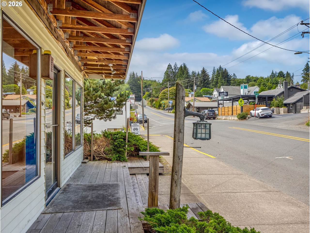 https://bt-photos.global.ssl.fastly.net/portland/1280_boomver_1_103332400-2.jpg