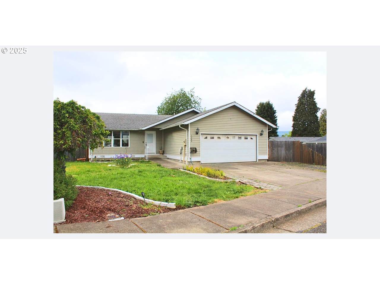 1780 Grape Ct - Photo 1