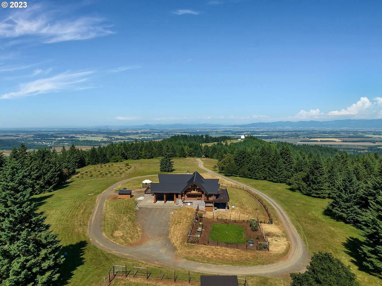 https://bt-photos.global.ssl.fastly.net/portland/1280_boomver_1_107673817-2.jpg