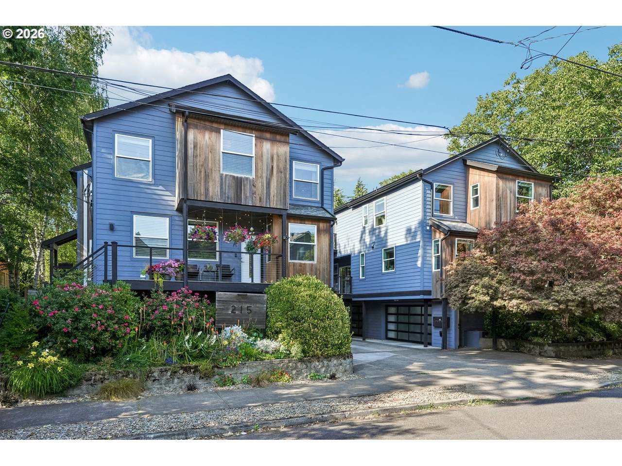 223 Ivy St - Photo 1