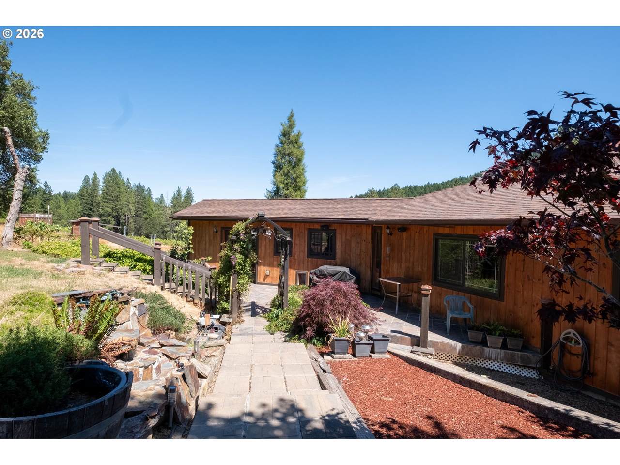 https://bt-photos.global.ssl.fastly.net/portland/1280_boomver_1_108856052-2.jpg