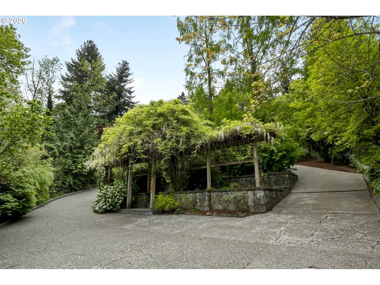 https://bt-photos.global.ssl.fastly.net/portland/1280_boomver_1_108877651-2.jpg