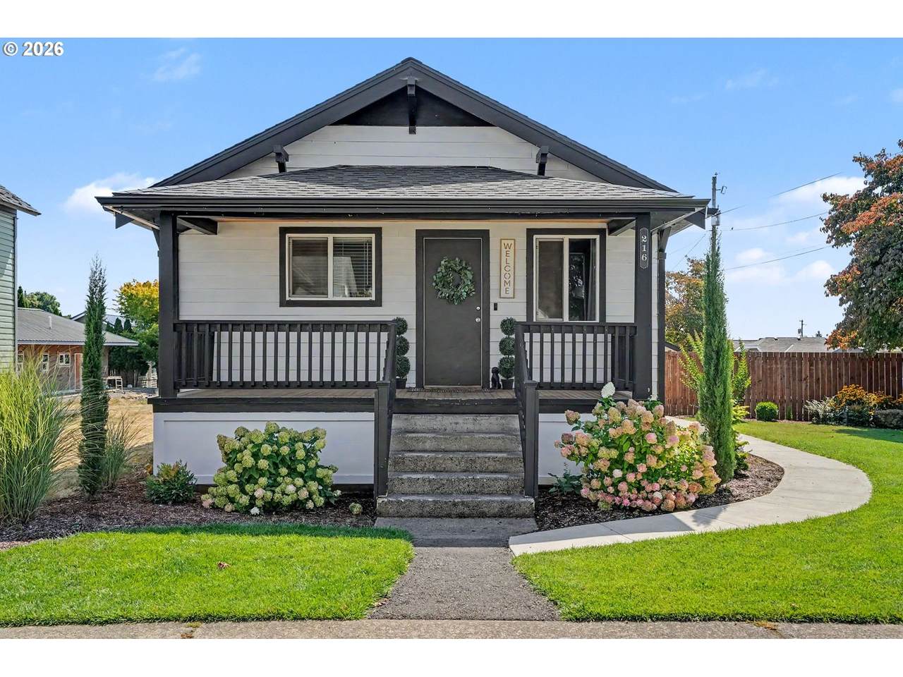 216 Main St - Photo 1