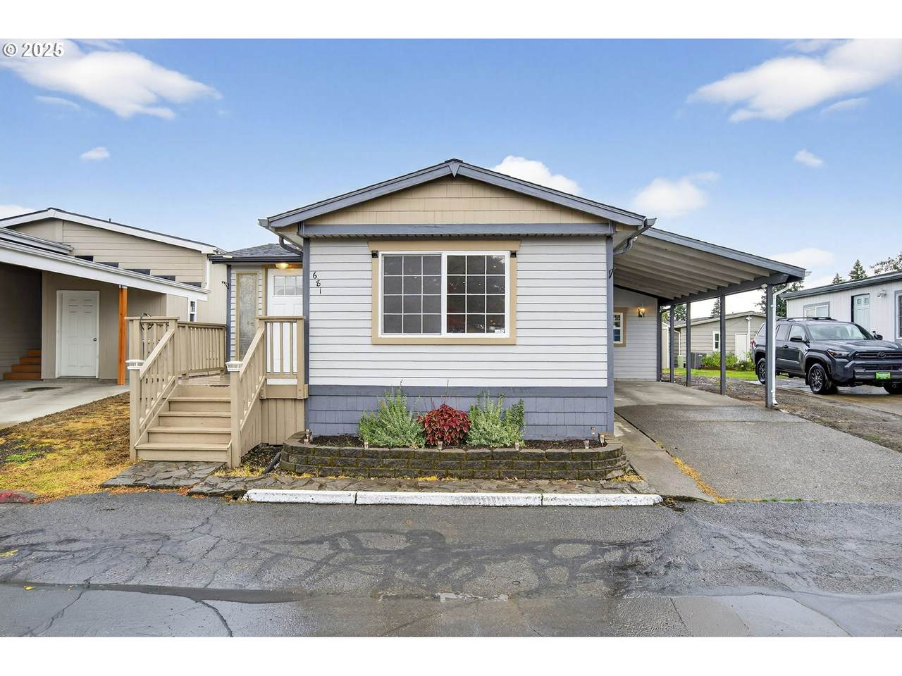 681 Concord Way - Photo 1