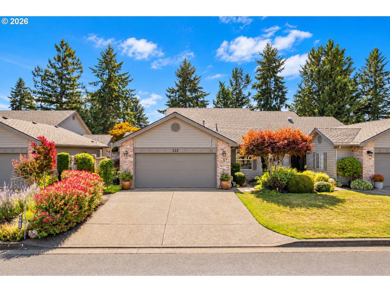 522 Fountain Ct - Photo 1