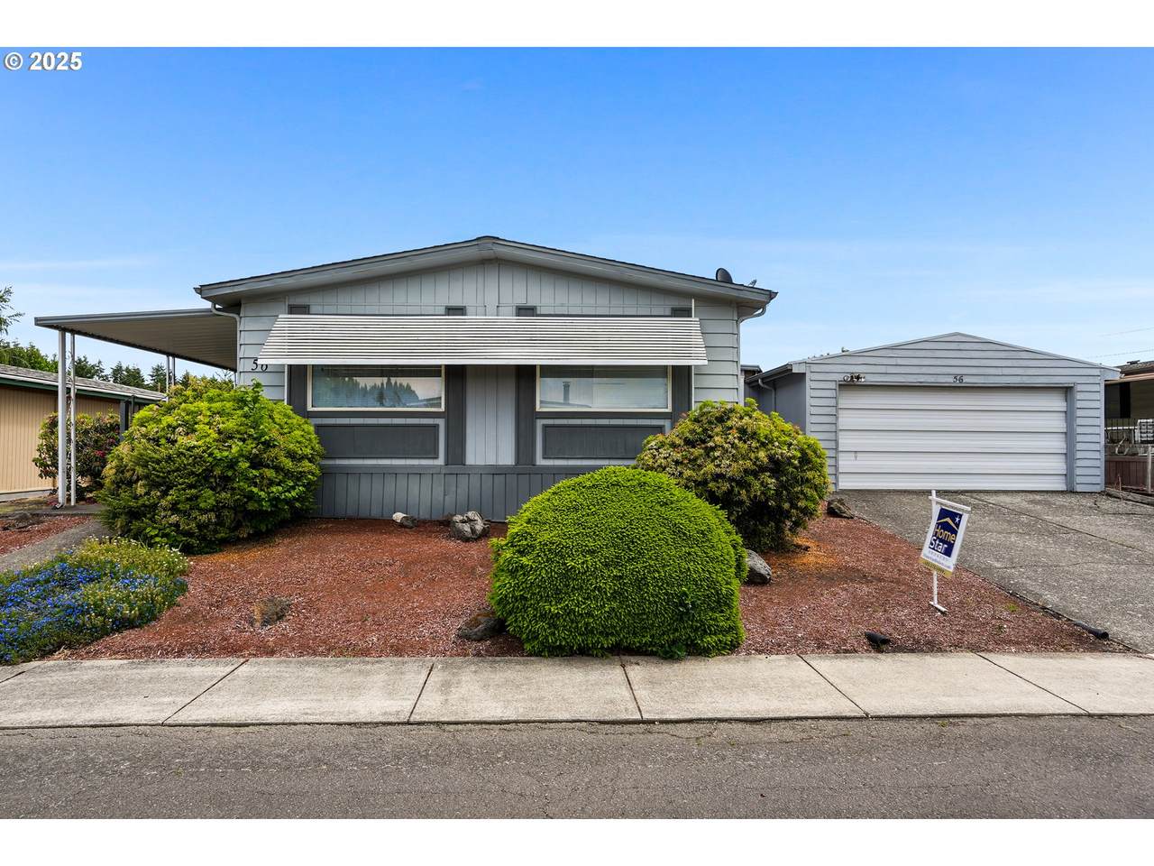 1055 Lockhaven Dr - Photo 1