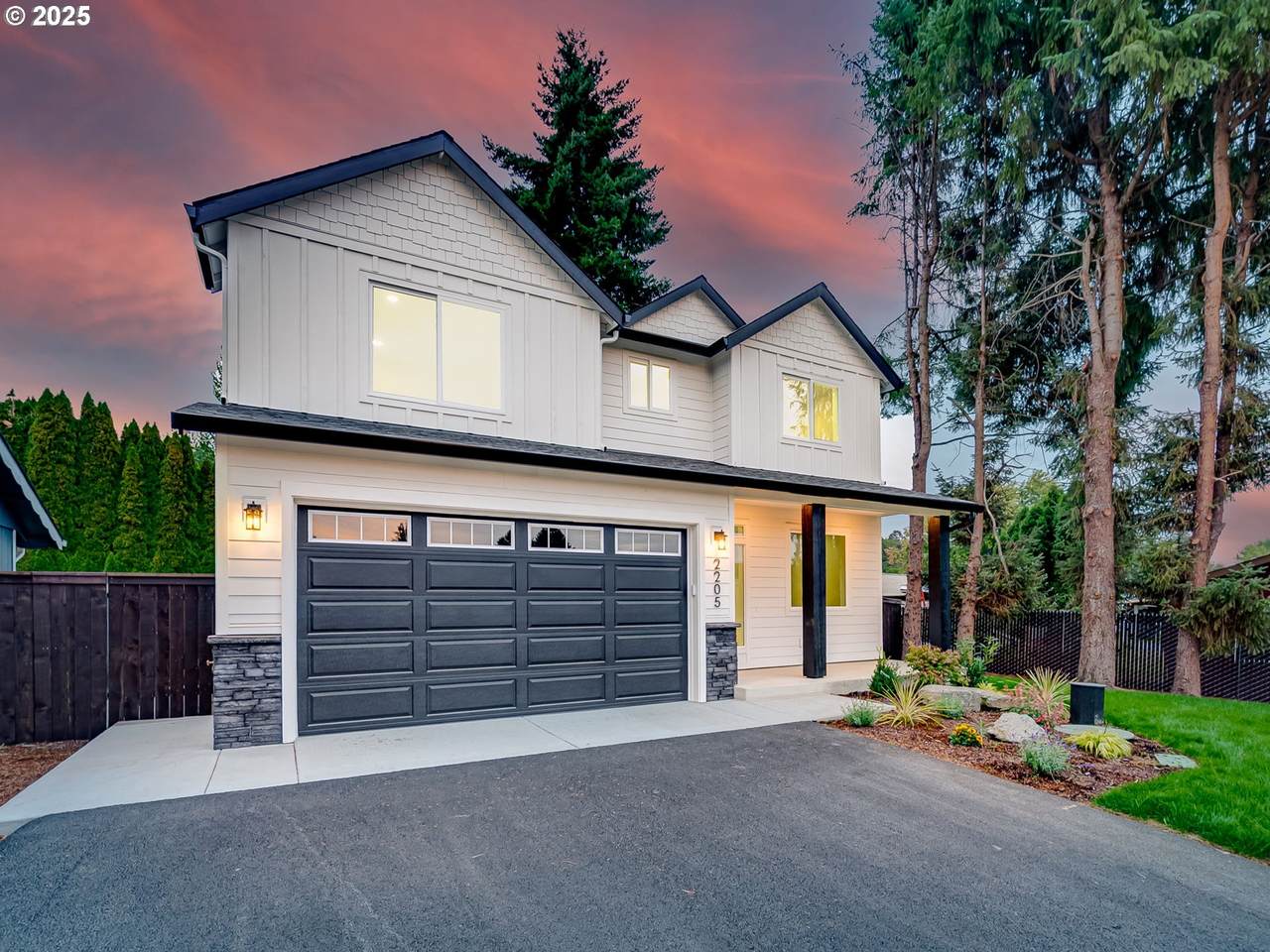https://bt-photos.global.ssl.fastly.net/portland/1280_boomver_1_118582053-2.jpg