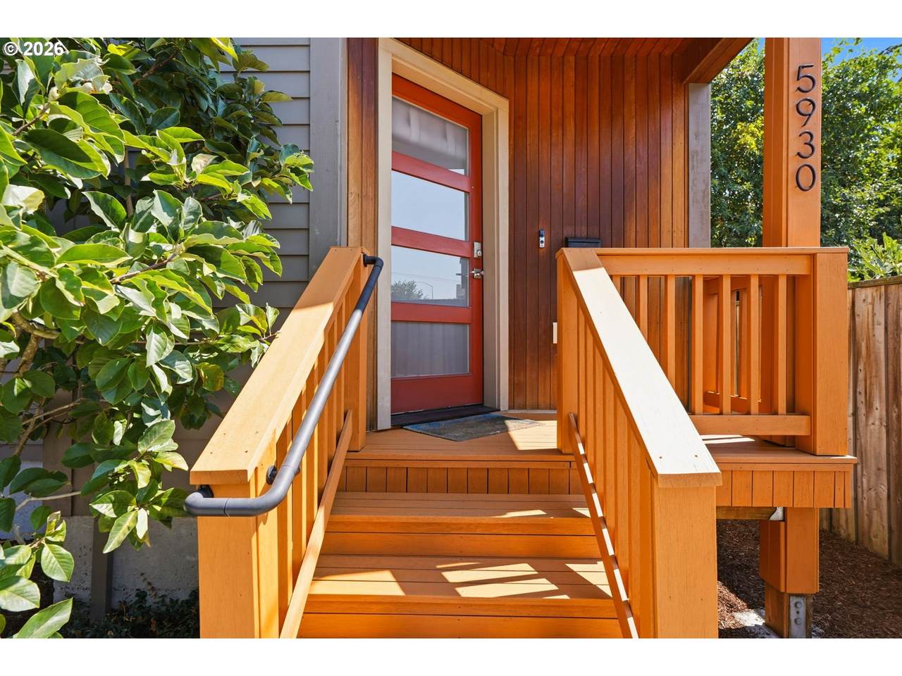https://bt-photos.global.ssl.fastly.net/portland/1280_boomver_1_121205556-2.jpg